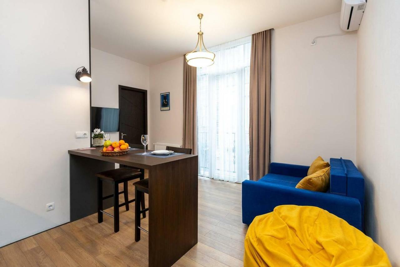 Wehost Apartment Near Fabrika Tiflis Dış mekan fotoğraf